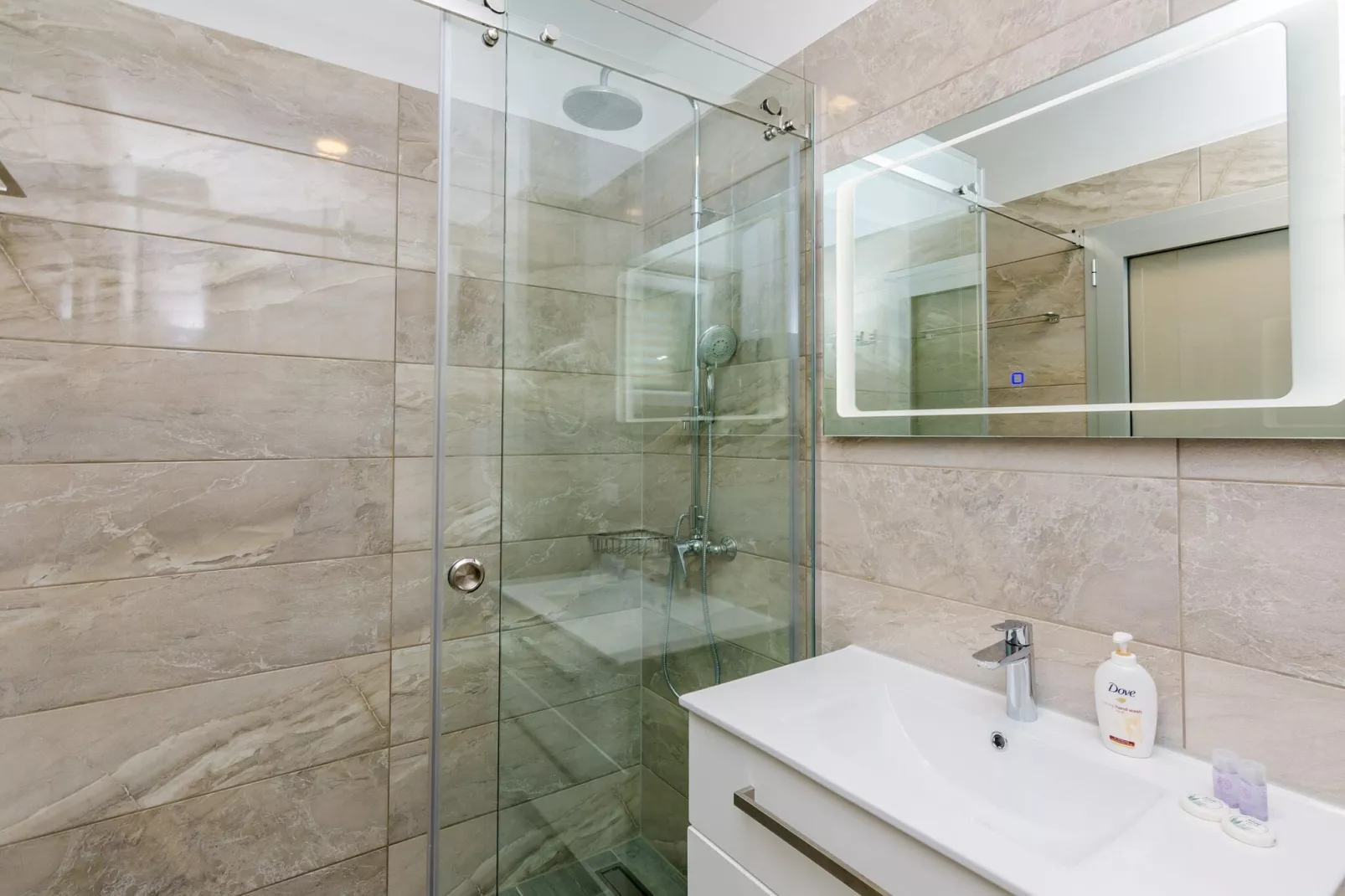 Apartment Petra 14 - Studio Apartment with Balcony and Sea View-Salle de bain