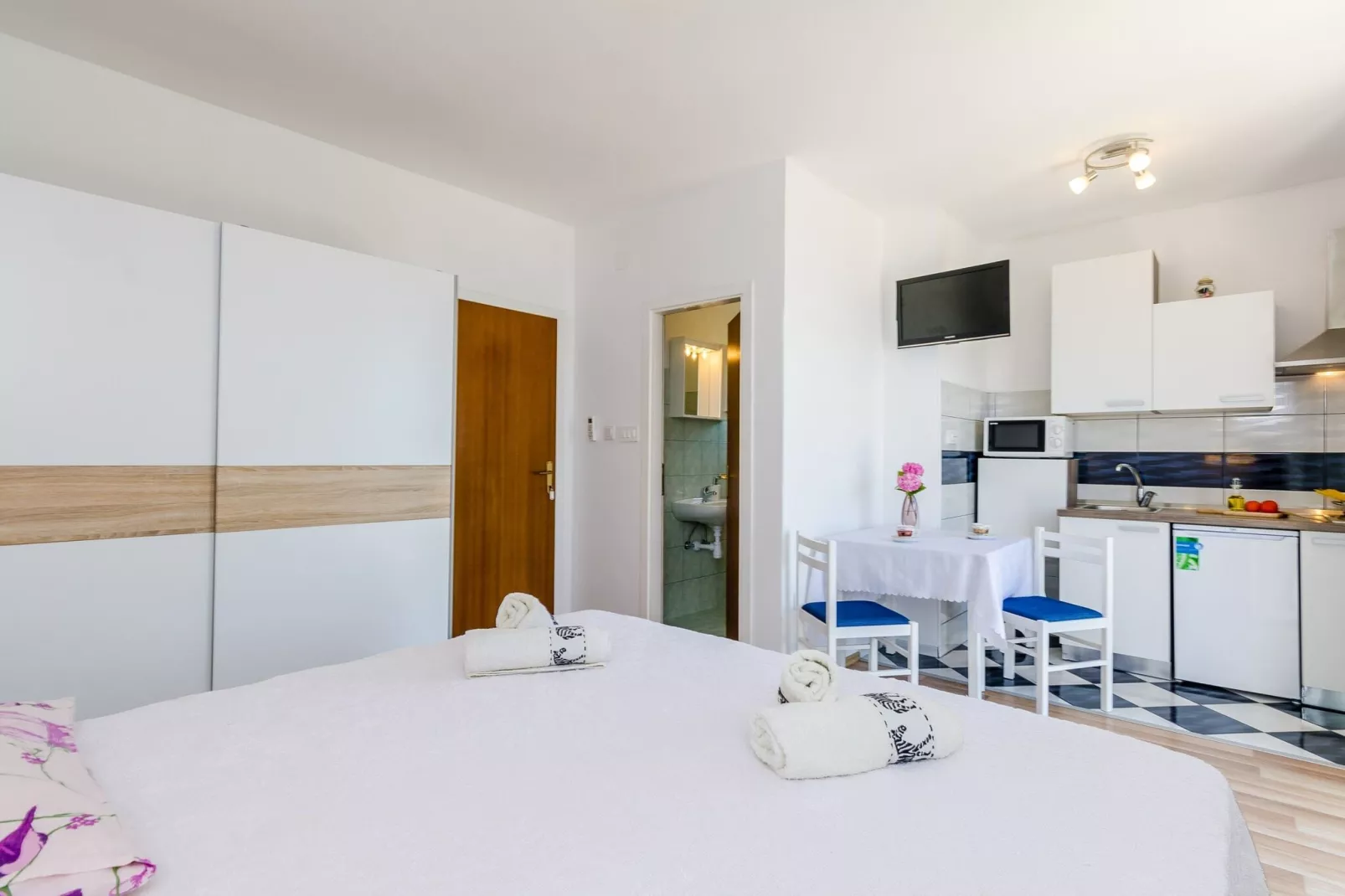 Apartments Cypress Sea Cove - Premium Studio Apartment with Balcony and Sea View (A2)-Indoor