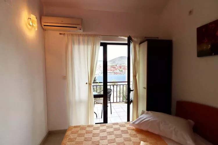 Apartment Josipa  Vela Luka- Studio Apartment with Balcony and Sea View-Bedroom