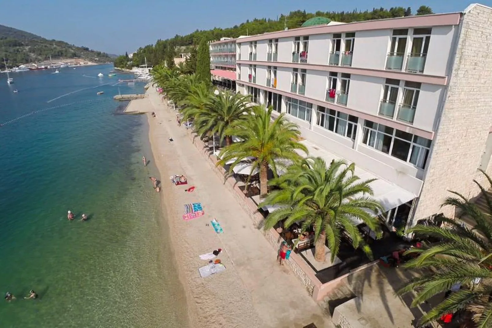Apartment Josipa  Vela Luka- Studio Apartment with Balcony and Sea View-Atmosphere