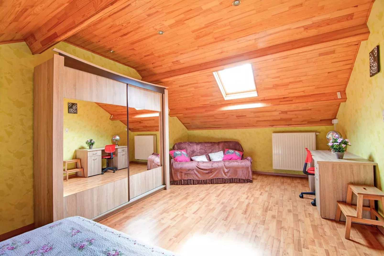 Le Meheret-Bedroom