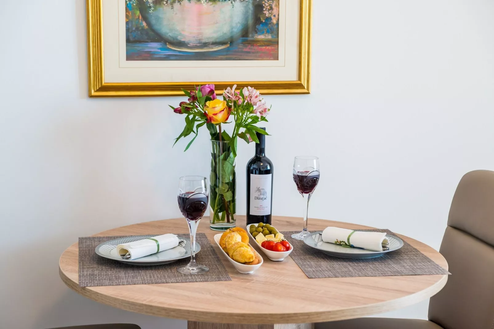 Apartments Lazarin - One Bedroom Apartment with Balcony and Sea View (2 Mali )-Dining room