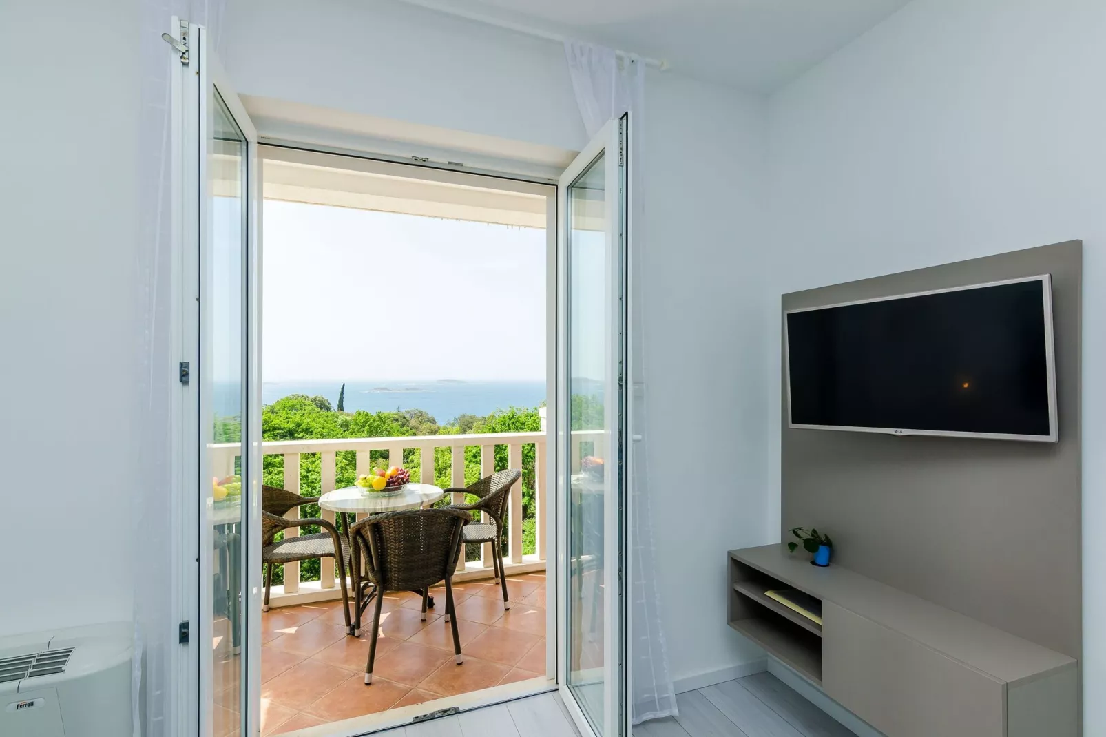 Villa Panorama Dubrovnik (A2) - Superior One Bedroom Apartment with Terrace and Sea View-Living room
