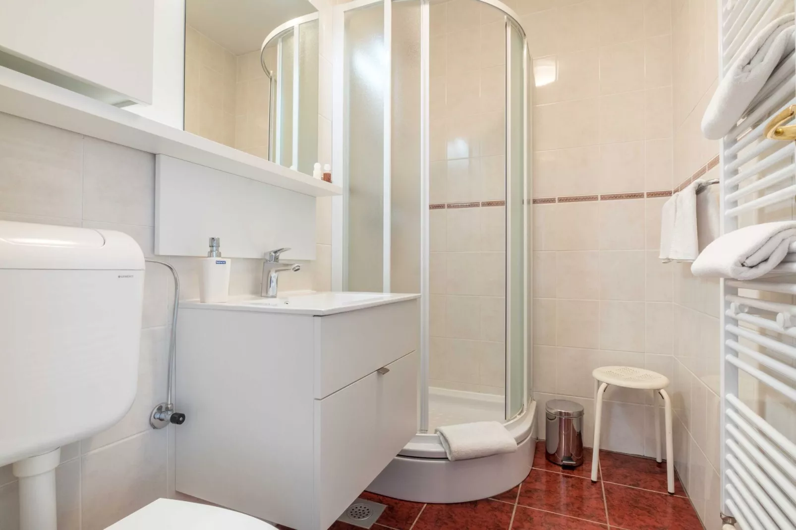 Villa Panorama Dubrovnik (S2) - Comfort Double Room with Balcony and Sea View-Bathroom
