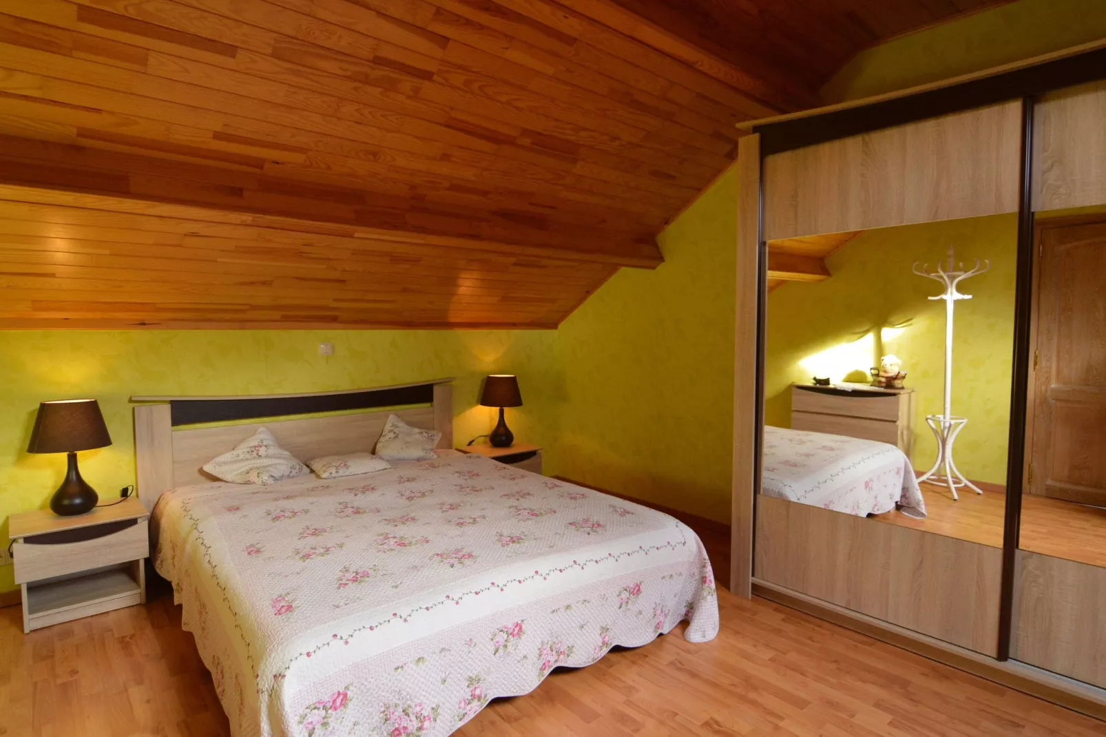 Le Meheret-Bedroom