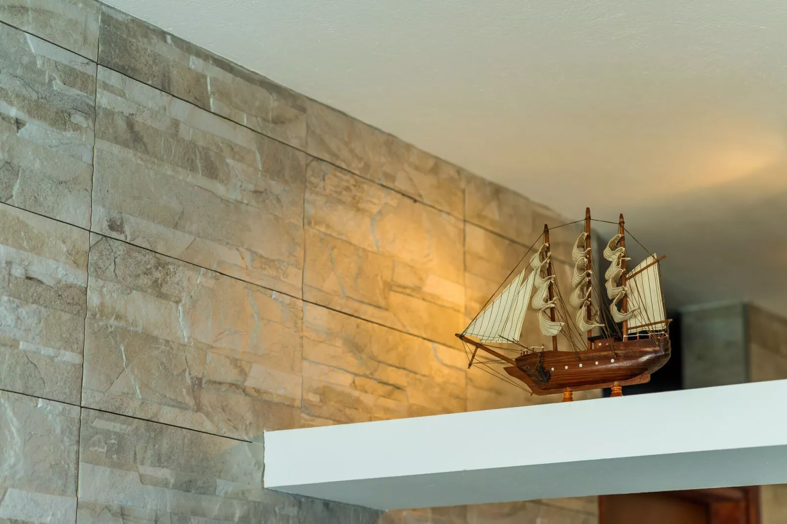 Apartments Melany - One Bedroom Apartment with Shared Terrace and Sea View-Living room