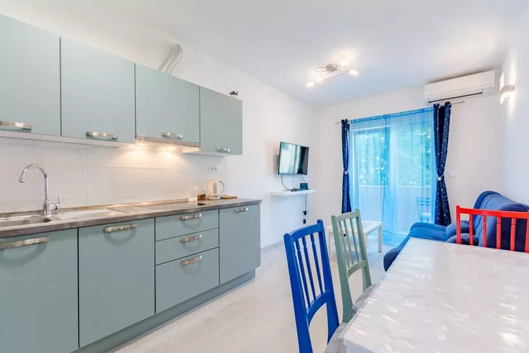Apartment Karlo - Two Bedroom Apartment with Balcony (Matanić)-Kitchen