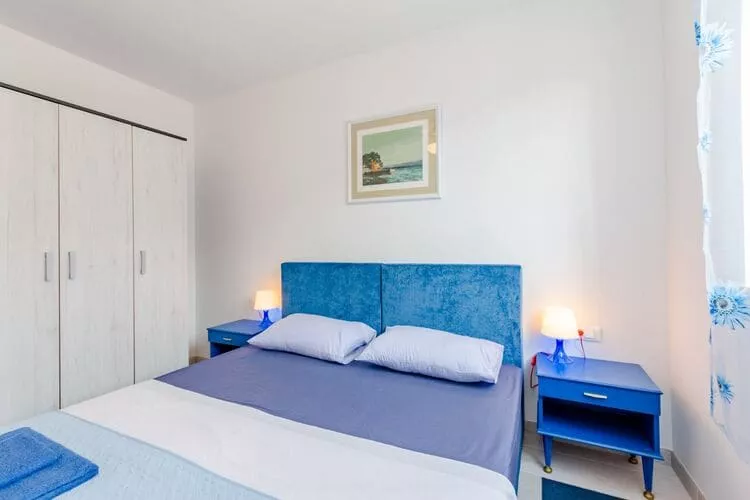 Apartment Karlo - Two Bedroom Apartment with Balcony (Matanić)-Bedroom