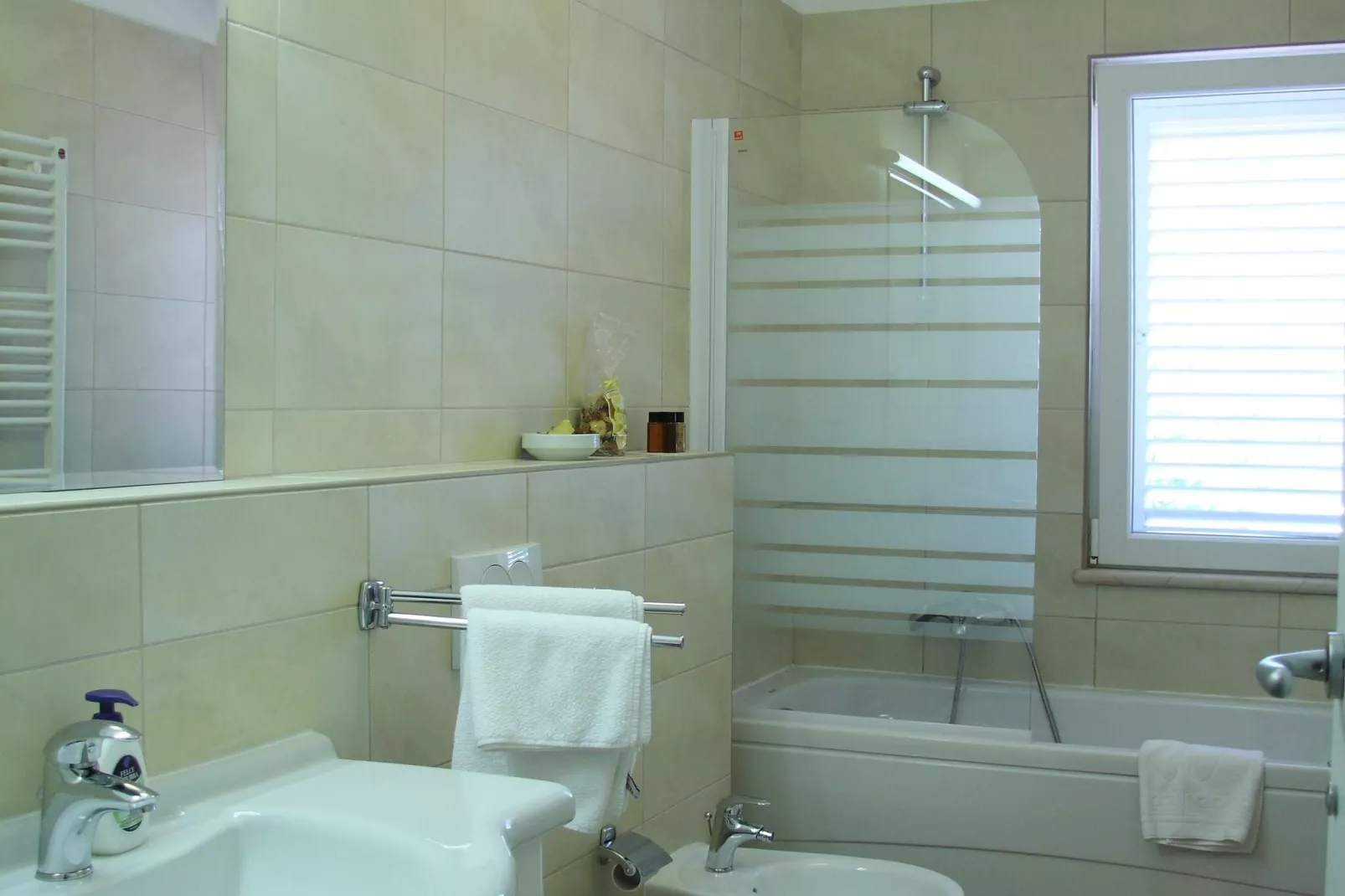 Villa Alegria Cavtat - One Bedroom Apartment with Balcony and Sea View (Apartment A)-Bathroom