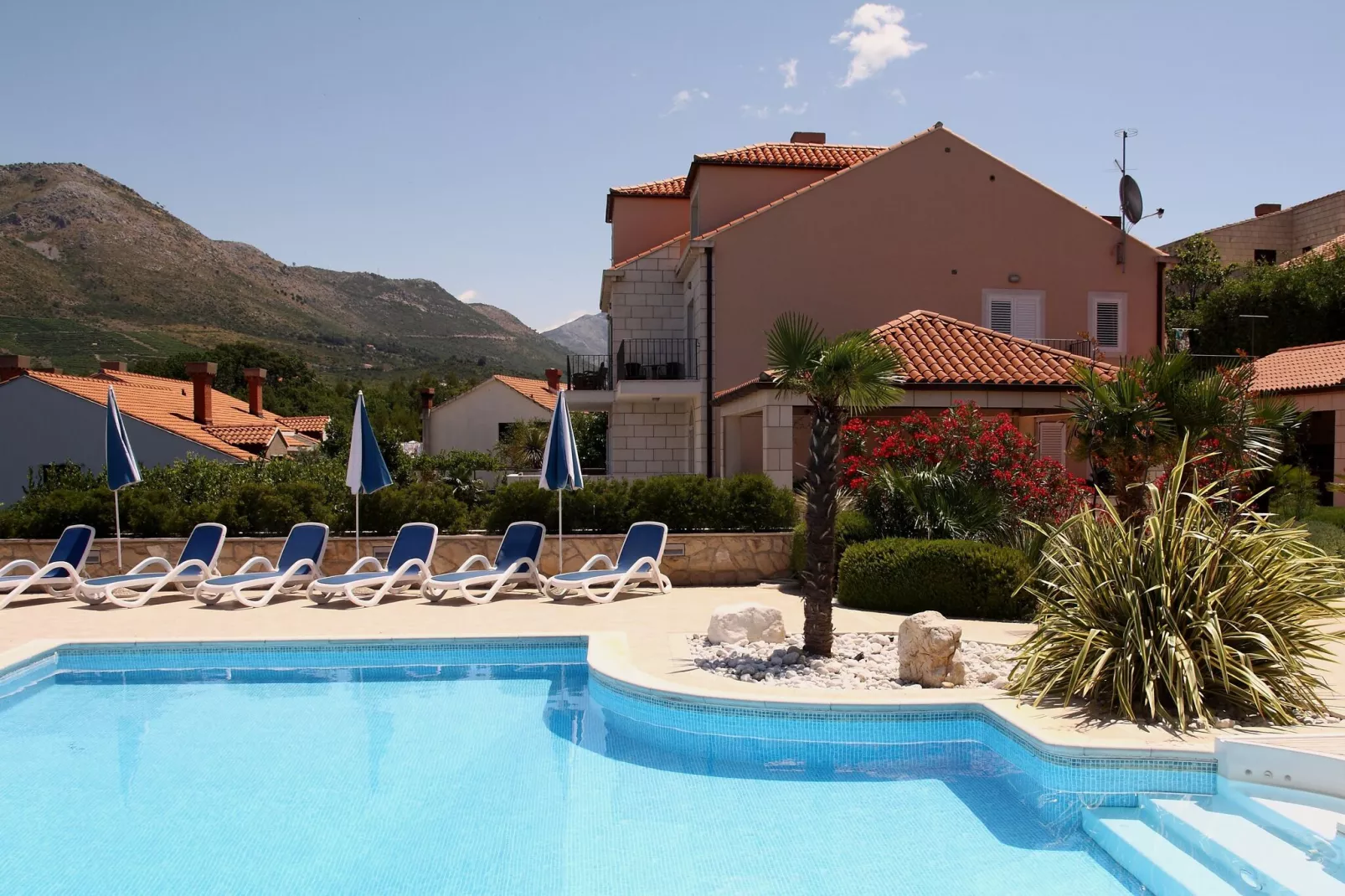 Villa Alegria Cavtat - Comfort Two Bedroom Apartment with Sea View (Apartment C)-Piscine