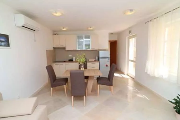 Apartments Seafront Silence - One Bedroom Apartment with Terrace and Sea View-Salon