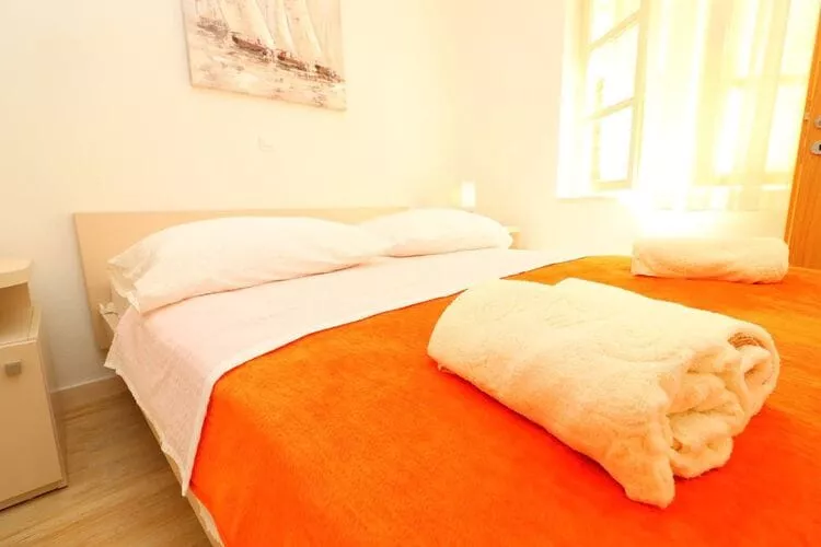 Apartments Seafront Silence - One Bedroom Apartment with Terrace and Sea View-Chambre