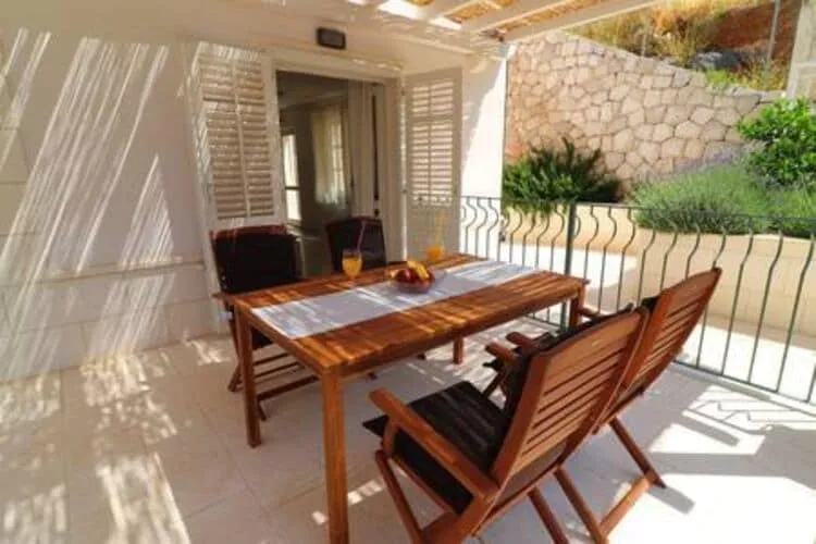 Apartments Seafront Silence - One Bedroom Apartment with Terrace and Sea View-Terrasse