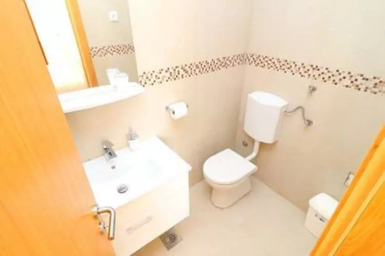 Apartments Seafront Silence - Studio Apartment with Terrace and Sea View-Bathroom