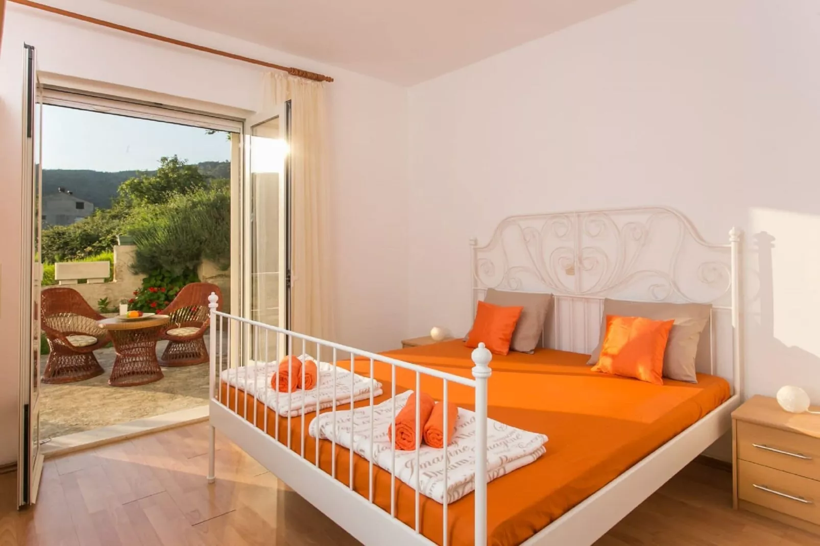 Bodul Vacation Apartment - Two Bedroom Apartment with Terrace and Sea View-Schlafzimmer