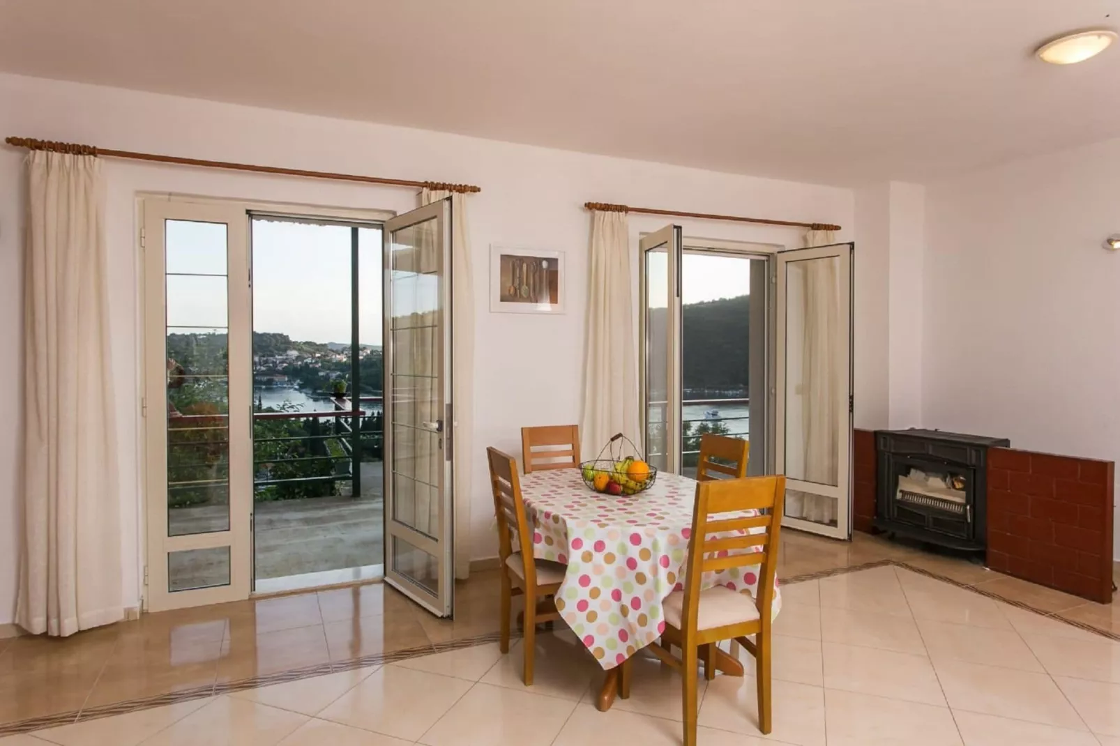 Bodul Vacation Apartment - Two Bedroom Apartment with Terrace and Sea View-Innen