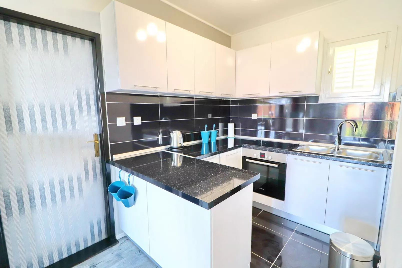 Apartment Marjana Prižba - Two Bedroom Apartment with Terrace and Partial Sea View-Kitchen