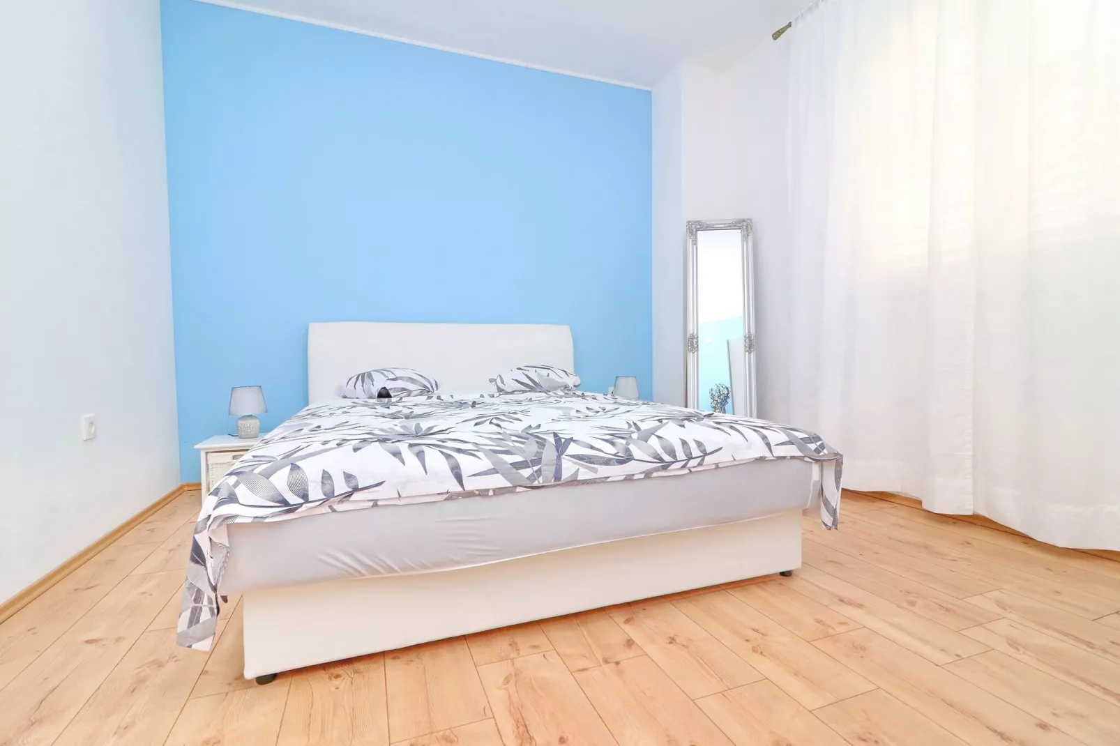 Apartment Marjana Prižba - Two Bedroom Apartment with Terrace and Partial Sea View-Bedroom