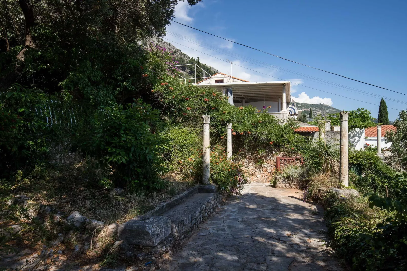 Apartment Dubo - One Bedroom Apartment with Balcony-View