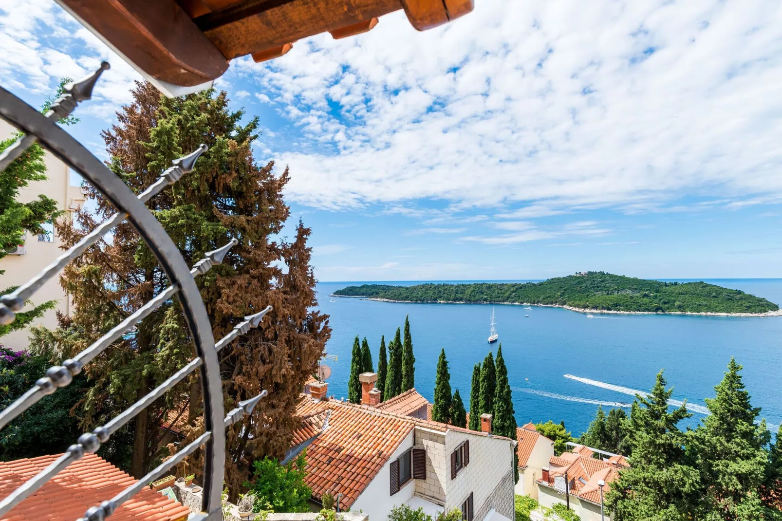 Apartment Reale - One Bedroom Apartment with Balcony and Sea View-View