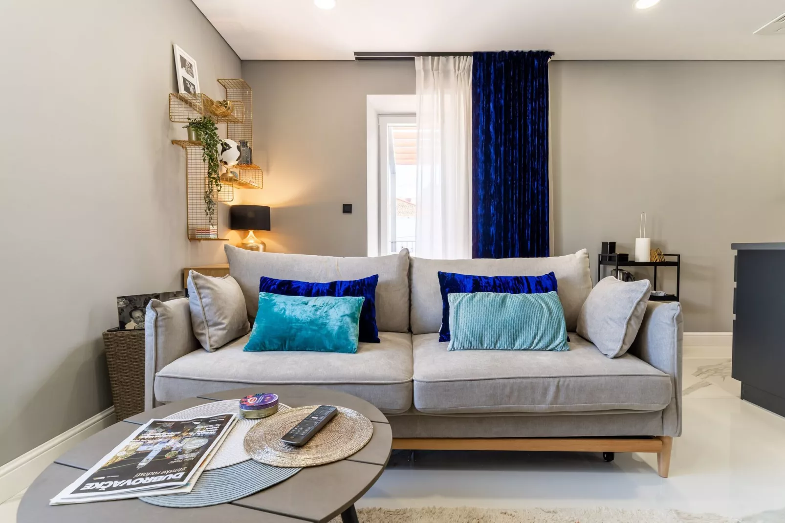 Apartments BoNlux - Deluxe two bedroom Apartment With Terrace-Living room