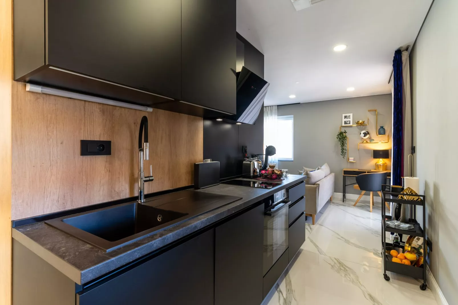 Apartments BoNlux - Deluxe two bedroom Apartment With Terrace-Kitchen