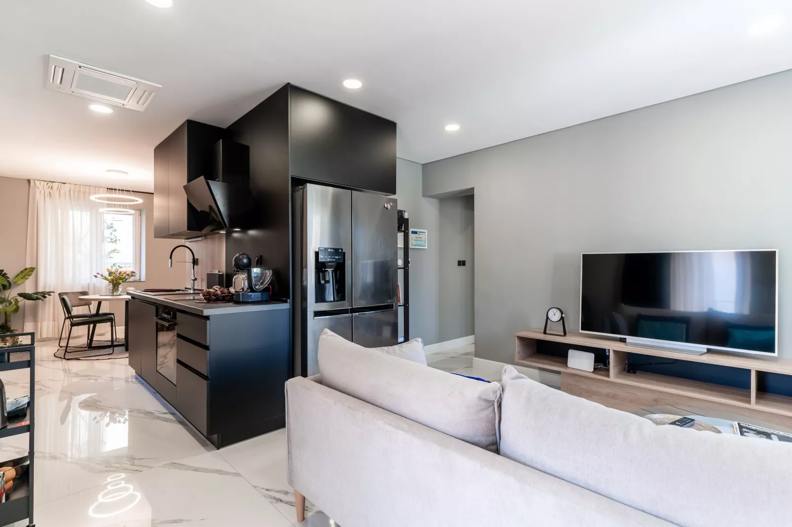 Apartments BoNlux - Deluxe two bedroom Apartment With Terrace-Indoor