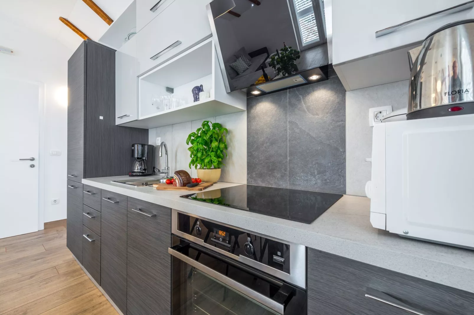 Apartments Terra - Comfort One Bedroom Apartment with Balcony and City View (VELIKI)-Cuisine