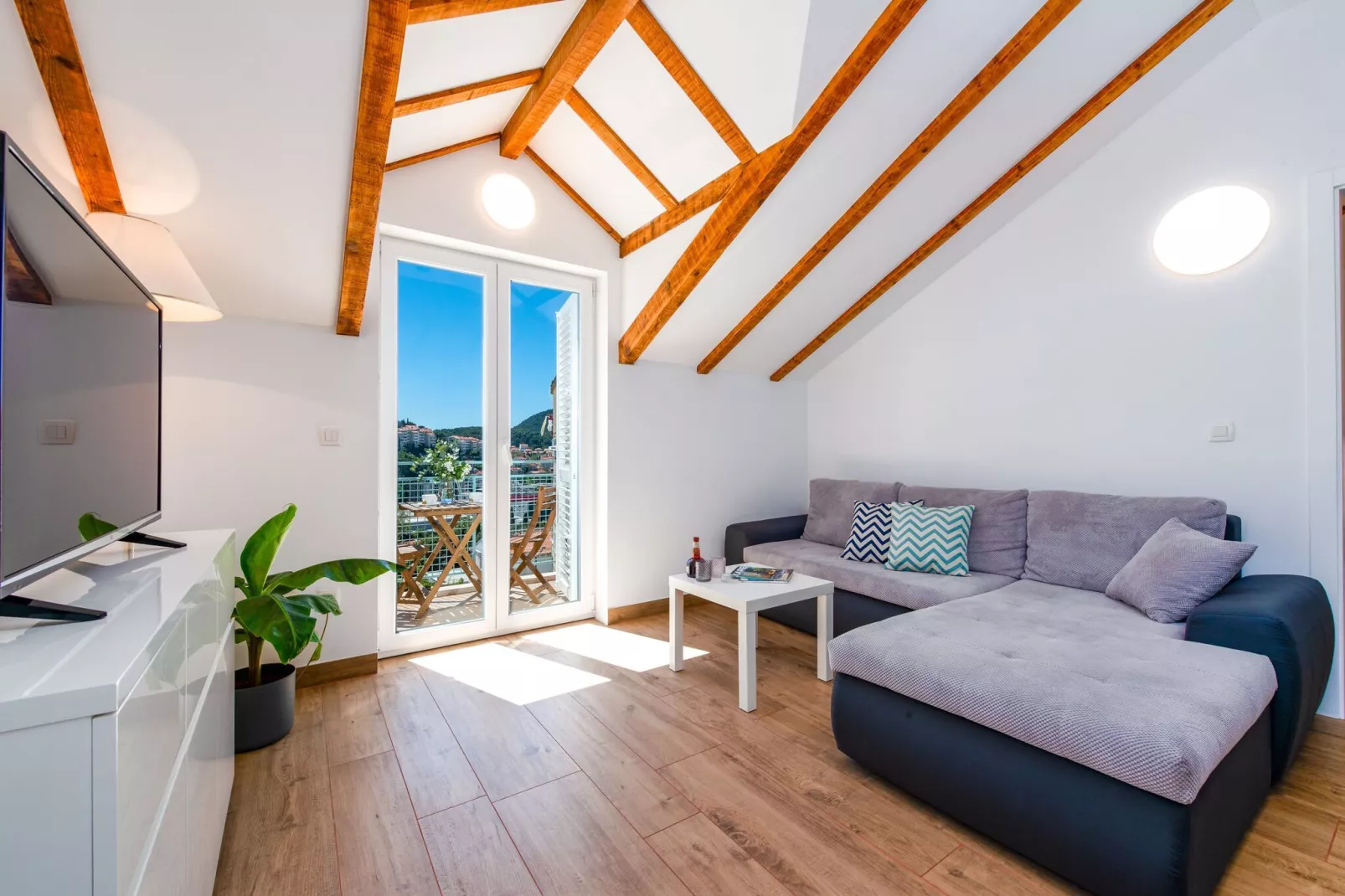 Apartments Terra - Comfort One Bedroom Apartment with Balcony and City View (VELIKI)-Chambre