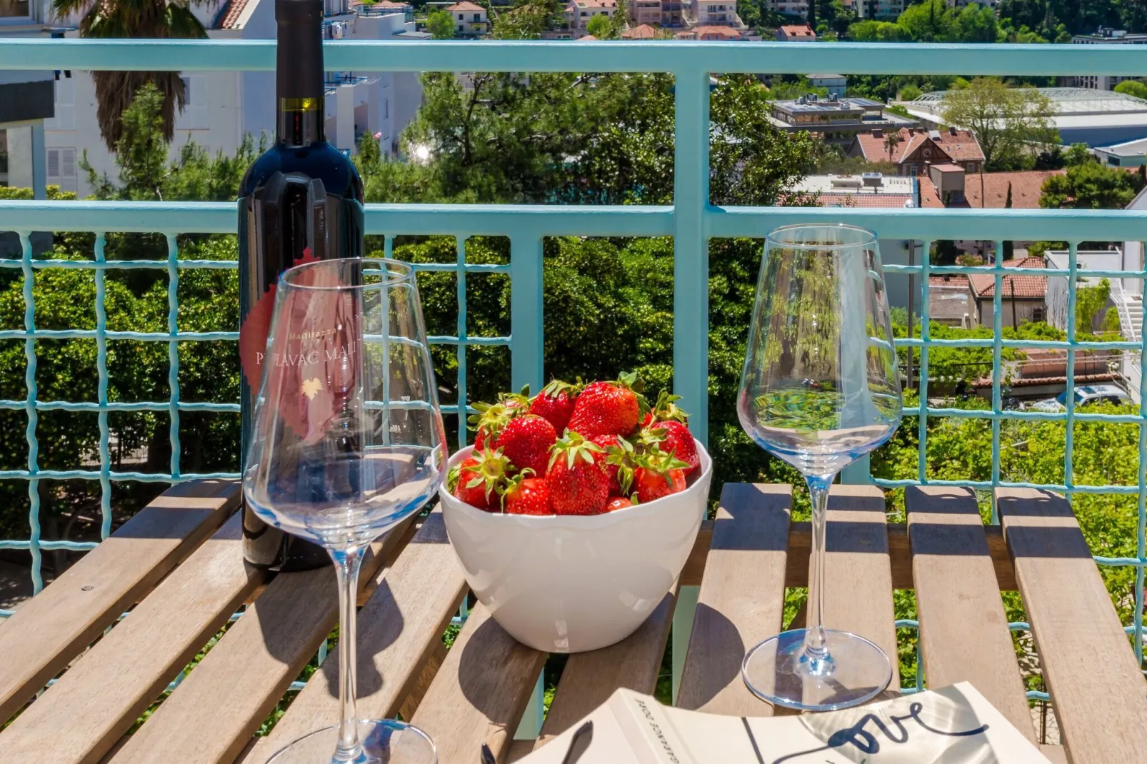 Apartments Terra - Comfort One Bedroom Apartment with Balcony and City View (VELIKI)-Balcon-terrasse
