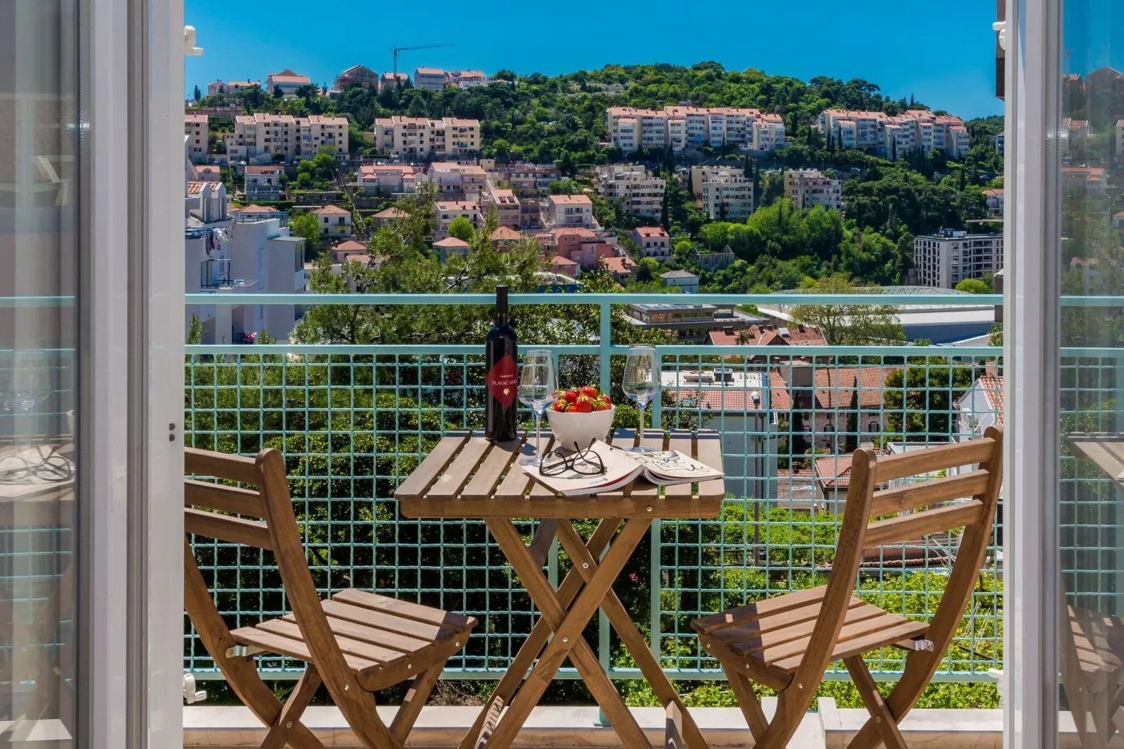 Apartments Terra - Comfort One Bedroom Apartment with Balcony and City View (VELIKI)-Balcon-terrasse