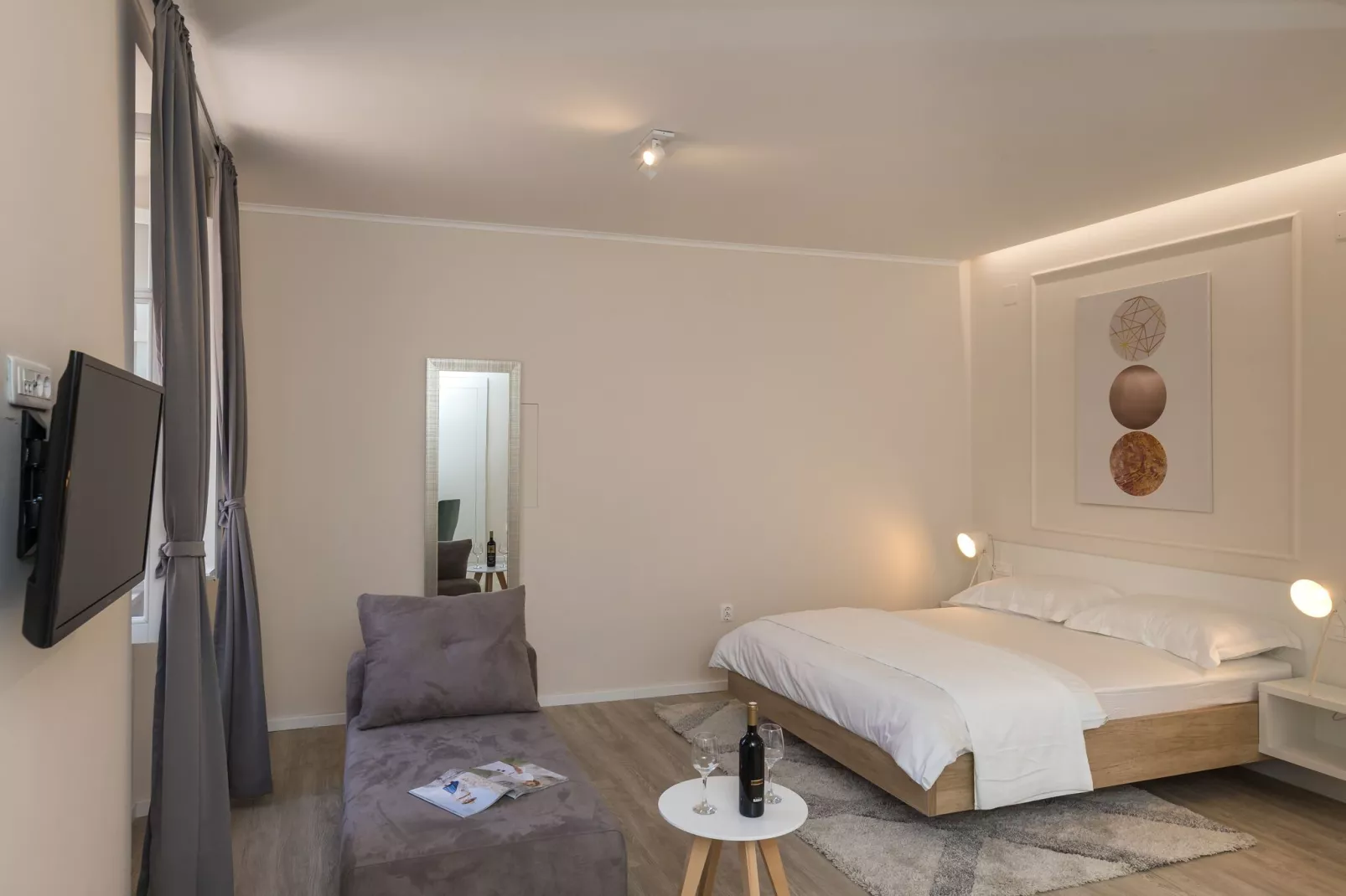 Apartments Urbis - Premium Studio Apartment with City View (Lijevi)-Living room