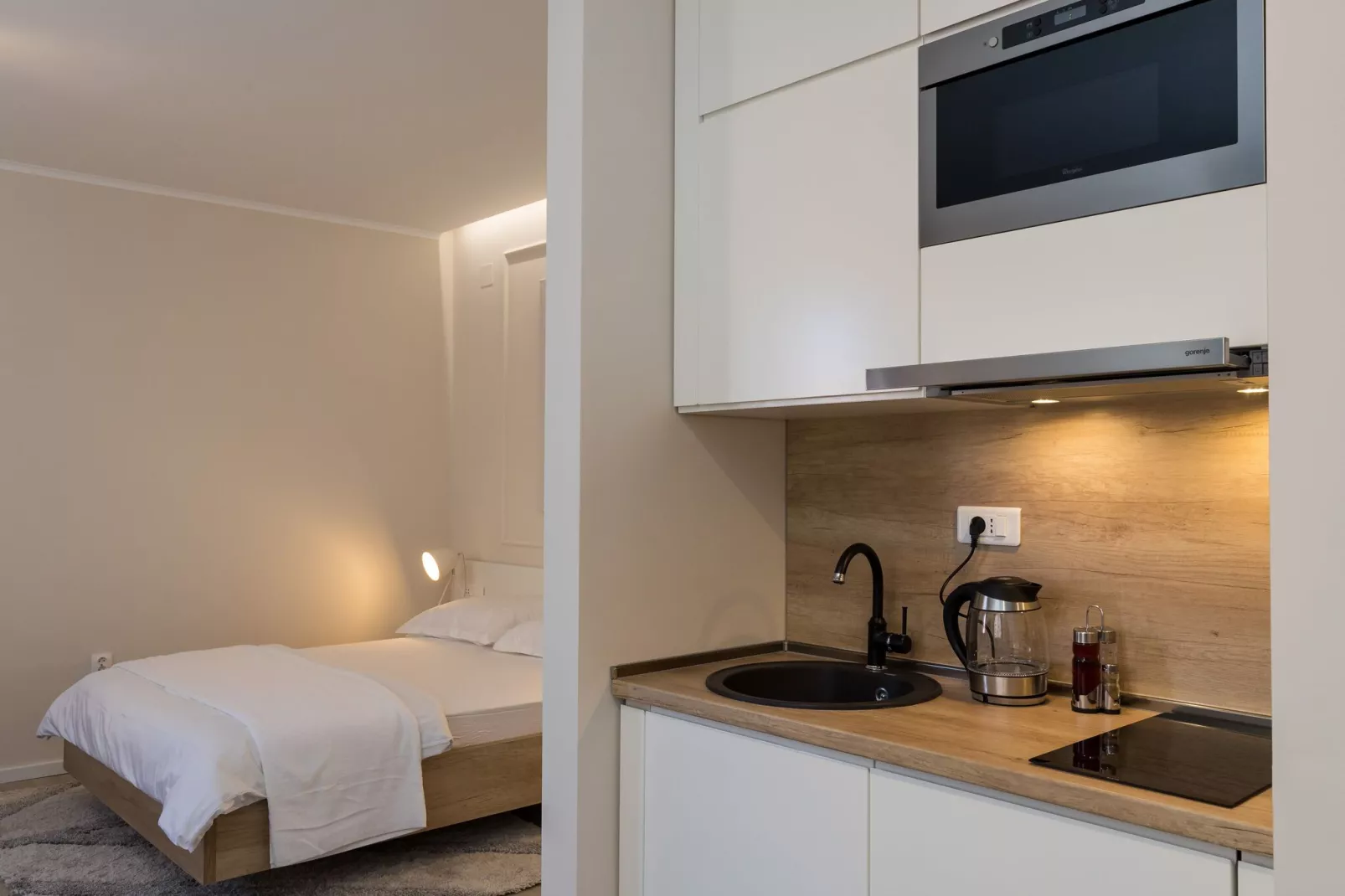 Apartments Urbis - Premium Studio Apartment with City View (Lijevi)-Kitchen