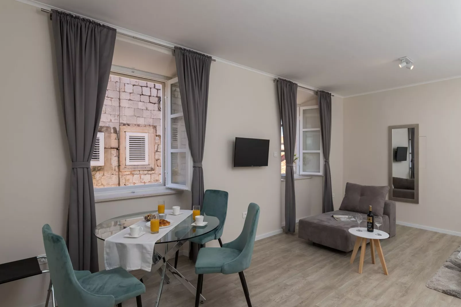 Apartments Urbis - Premium Studio Apartment with City View (Lijevi)-Indoor