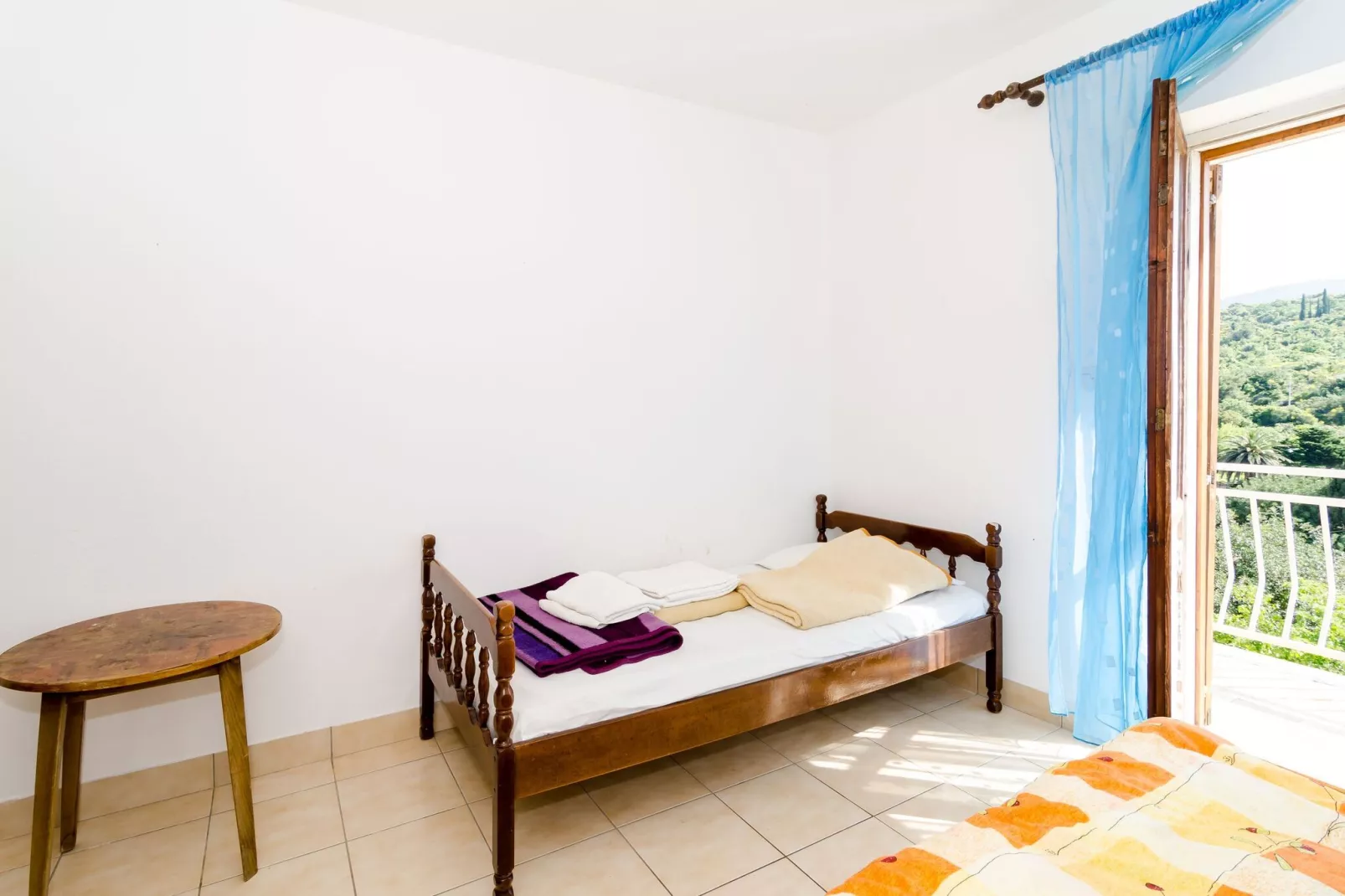 Villa Peragić - Triple Room with Balcony and Private External Bathroom-Bedroom