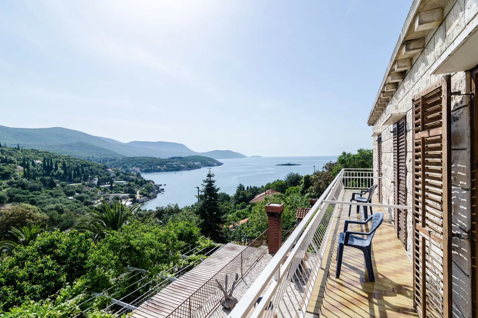 Villa Peragić - Triple Room with Balcony and Private External Bathroom-View