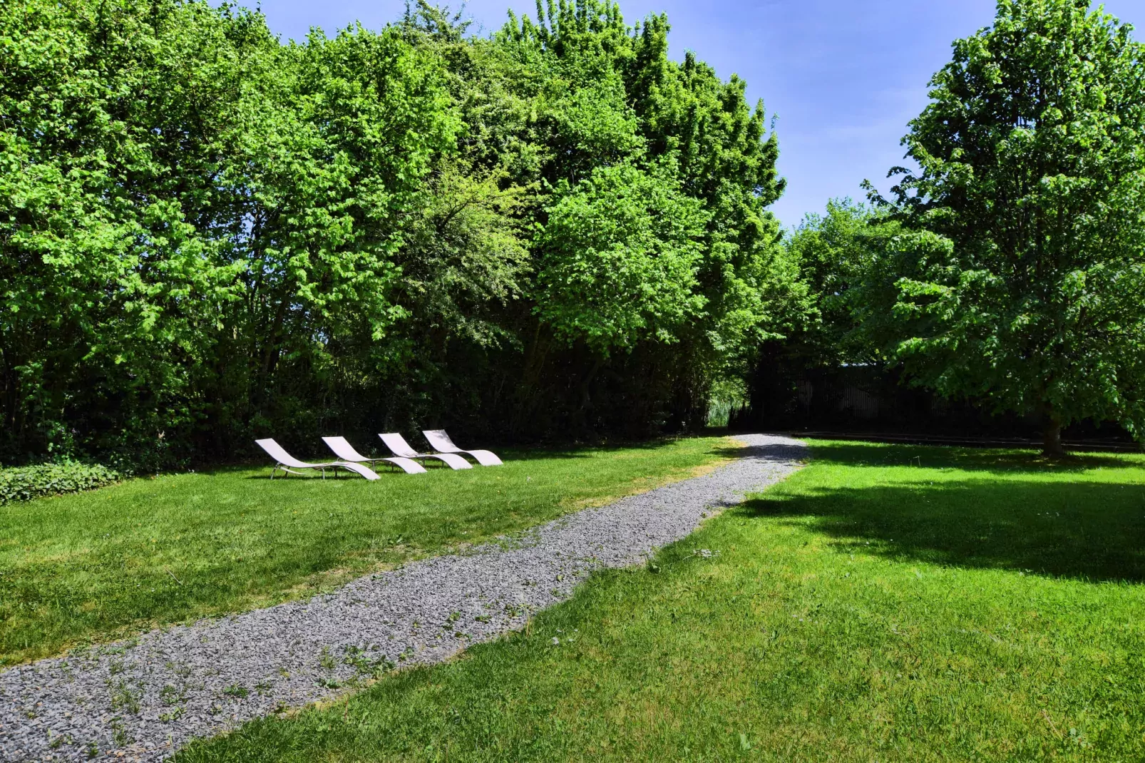 La Merveille-Gardens summer