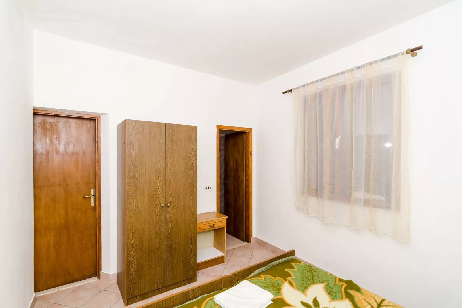 Villa Peragić - Triple Room with Balcony-Bedroom