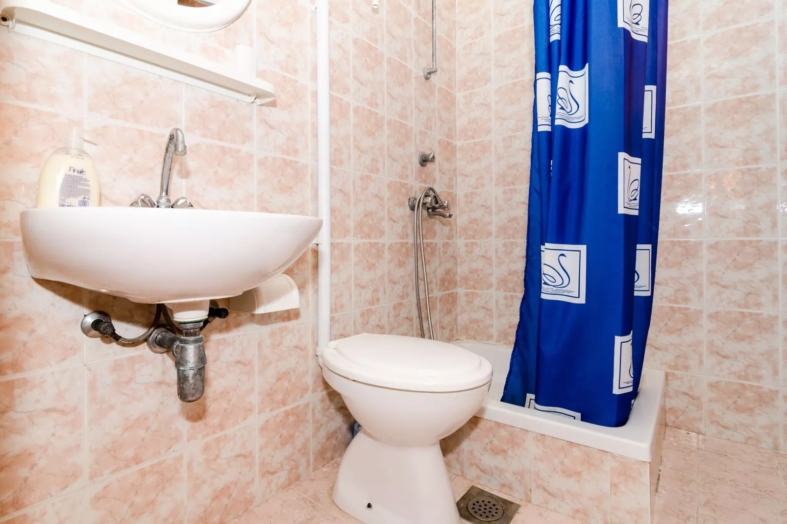 Villa Peragić - Triple Room with Balcony-Bathroom