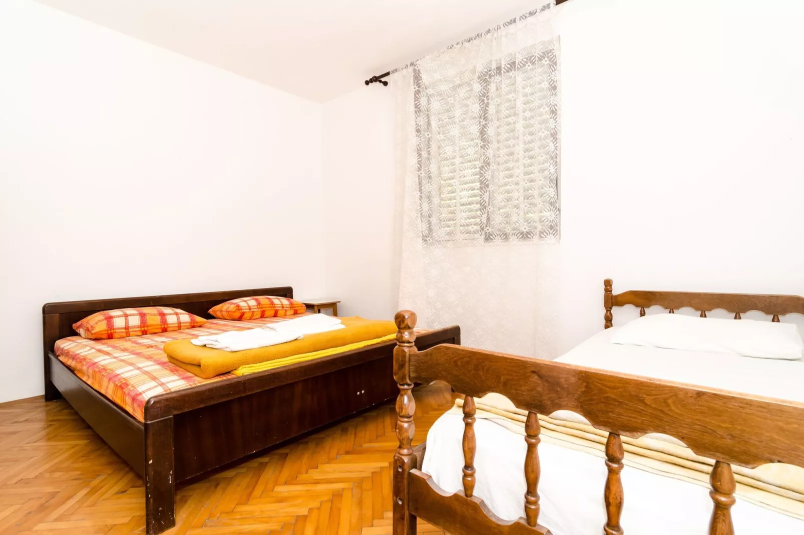 Villa Peragić - Triple Room-Bedroom