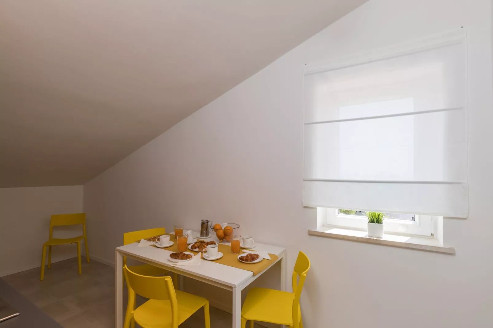 Romance Apartments Dubrovnik - One Bedroom Apartment with Patio (R3)-Dining room