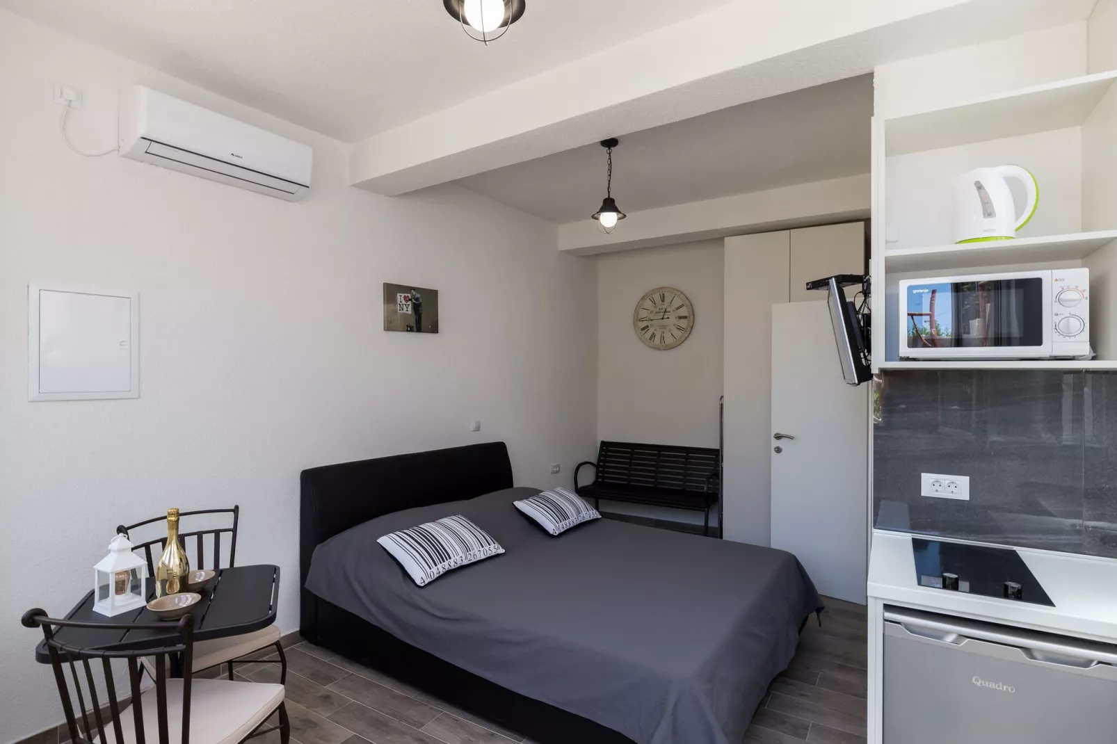 Apartments Life - Studio Apartment-Bedroom