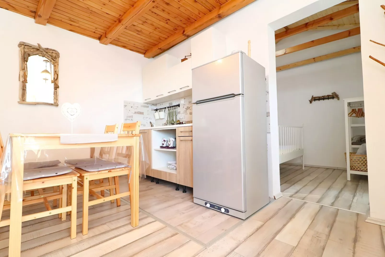 Greenside Cottage Lumi-Two Bedroom Holiday Home with Terrace and Sea view-Cuisine