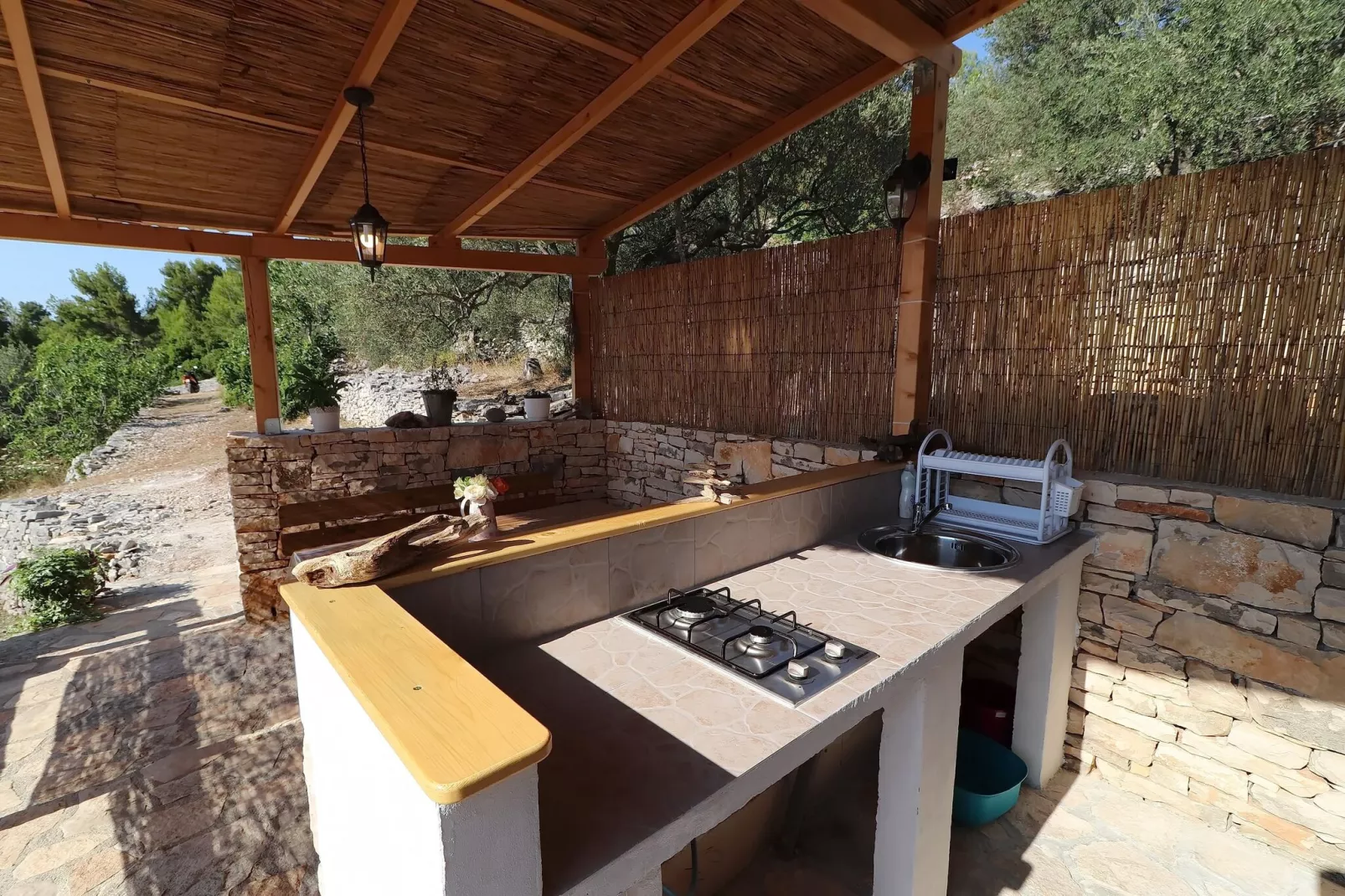 Greenside Cottage Lumi-Two Bedroom Holiday Home with Terrace and Sea view-Terrasse