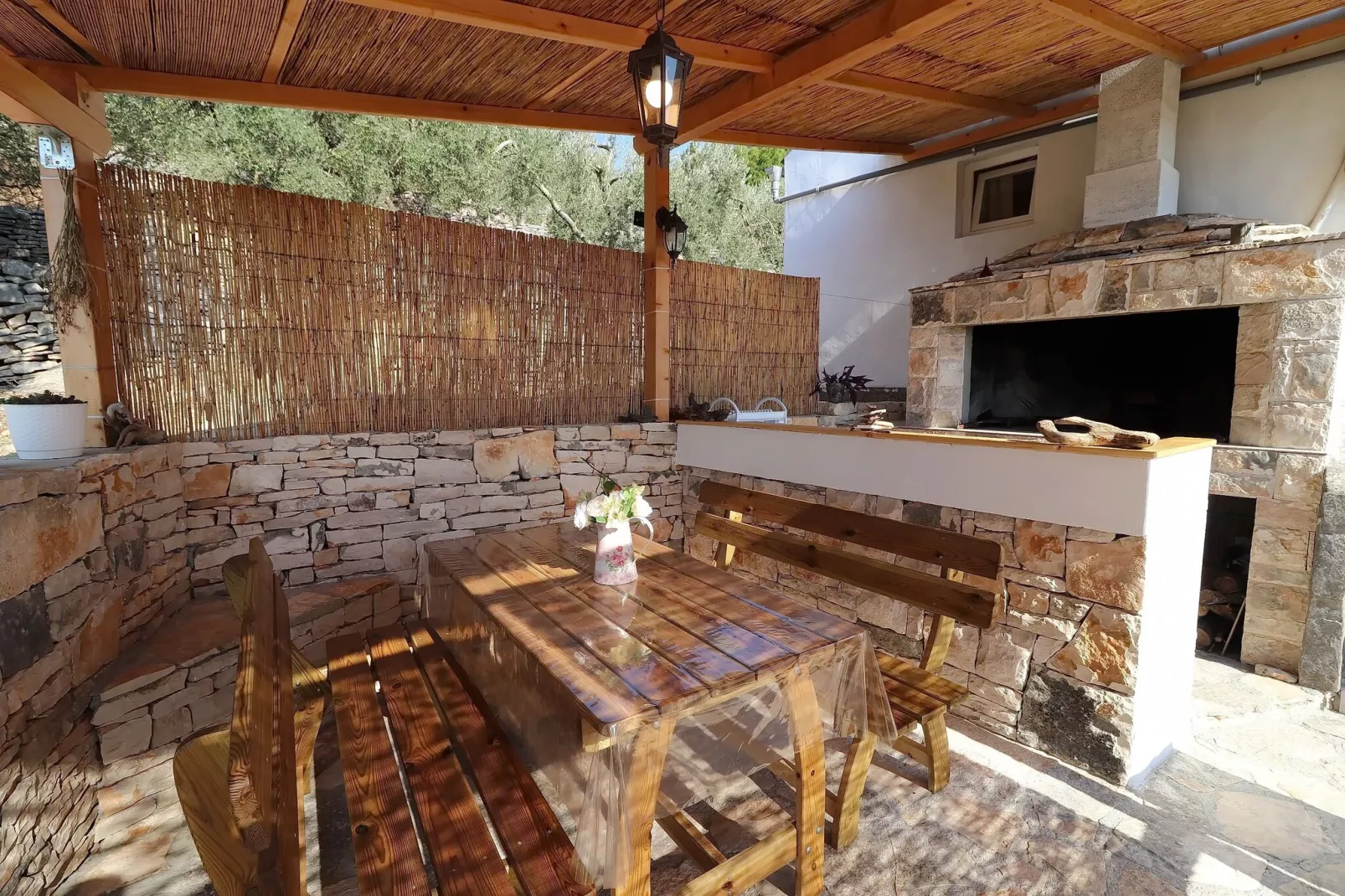 Greenside Cottage Lumi-Two Bedroom Holiday Home with Terrace and Sea view-Terrasse