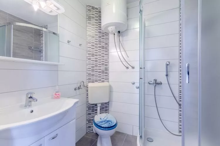 Villa Stella - Two Bedroom Apartment with Terrace and Sea View (Stella)-Bathroom