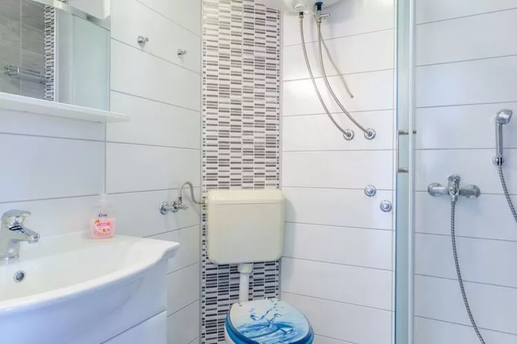 Villa Stella - Two Bedroom Apartment with Terrace and Sea View (Stella)-Bathroom