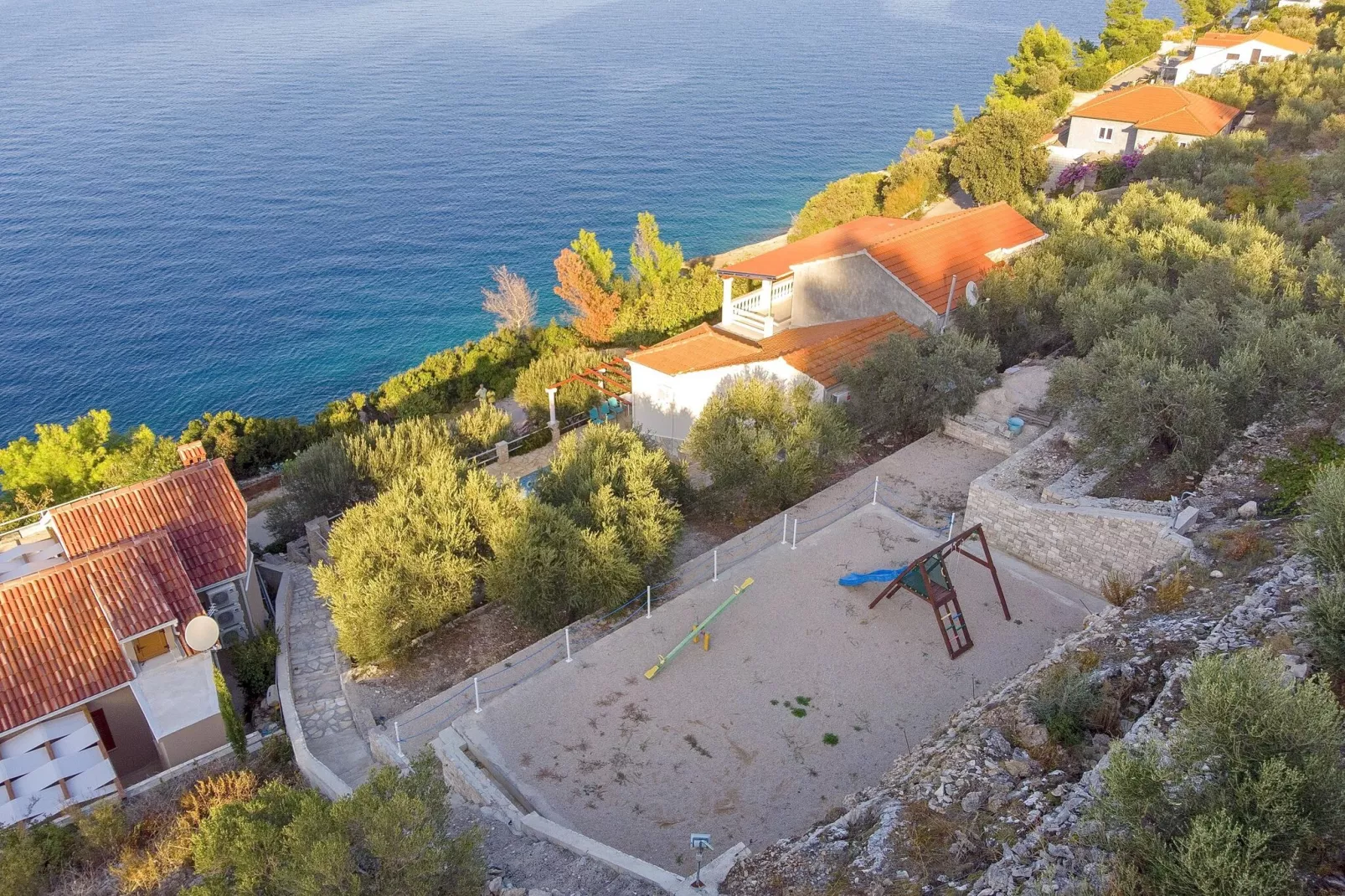 House Green Side Sunset- Four Bedroom House with Pool and Sea View-Außenbereich