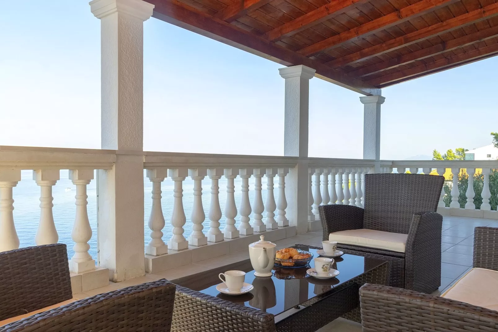 House Green Side Sunset- Four Bedroom House with Pool and Sea View-Terrasse