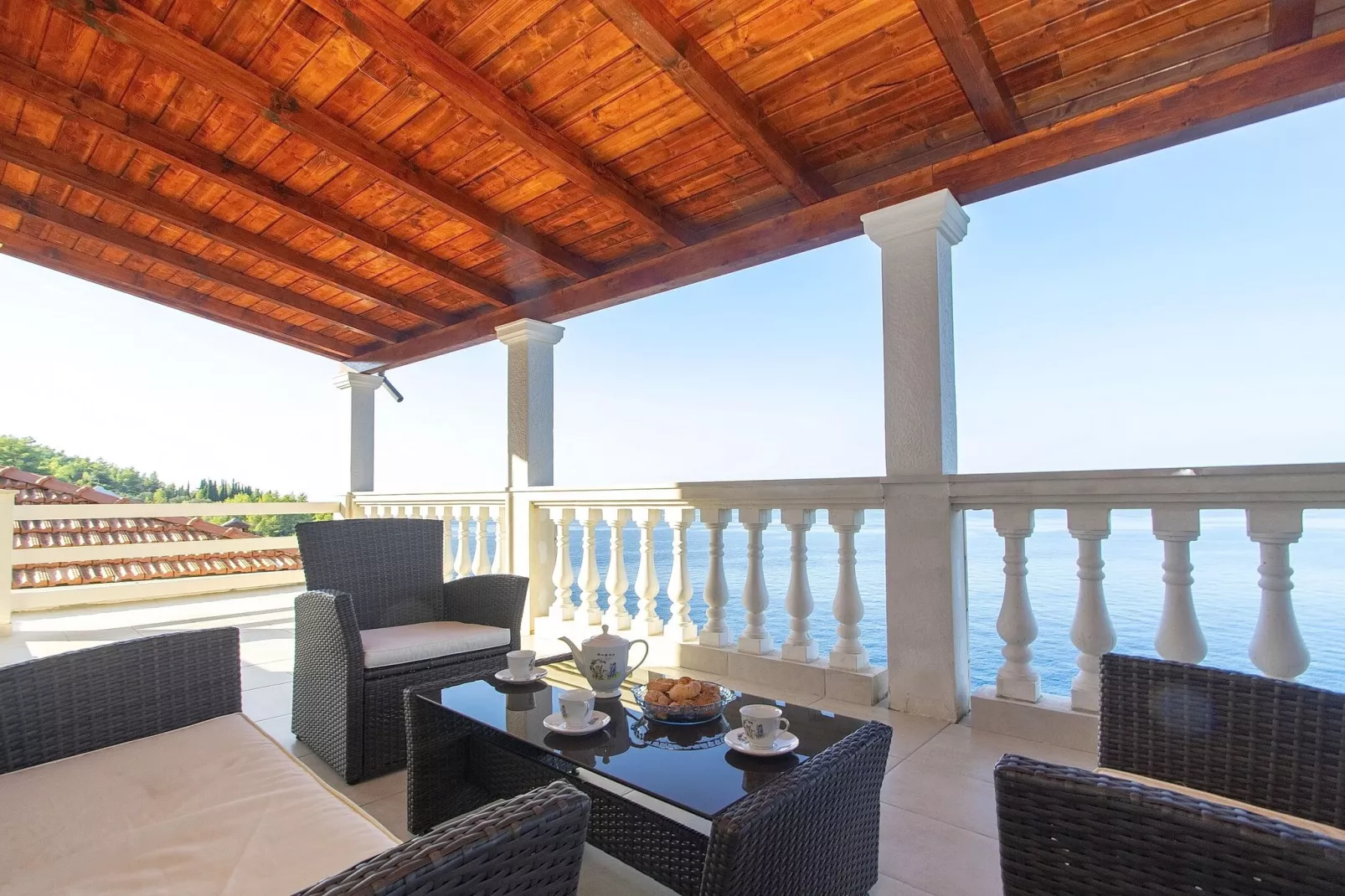 House Green Side Sunset- Four Bedroom House with Pool and Sea View-Terrasse